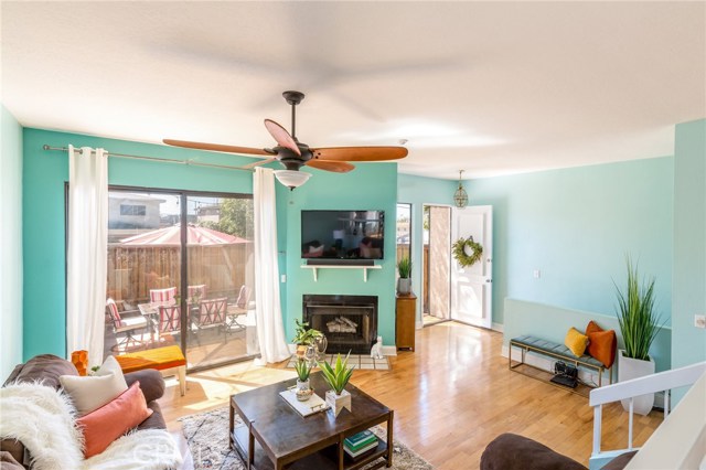 2715 Vanderbilt Lane, Redondo Beach, California 90278, 3 Bedrooms Bedrooms, ,2 BathroomsBathrooms,Residential,Sold,Vanderbilt,SB18229603