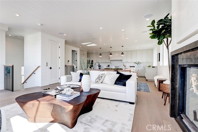 3516 Manhattan Avenue, Manhattan Beach, California 90266, 4 Bedrooms Bedrooms, ,3 BathroomsBathrooms,Residential,Sold,Manhattan,SB20011197