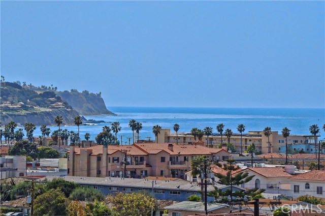 Views of beautiful blue ocean and Palos Verdes Peninsula!