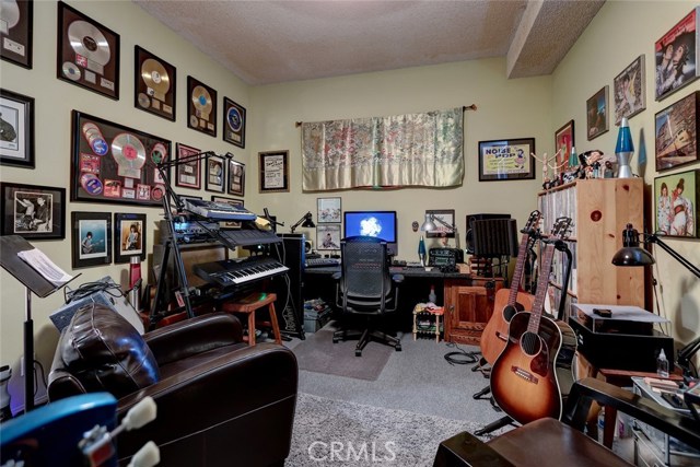 105 Irena Avenue, Redondo Beach, California 90277, 3 Bedrooms Bedrooms, ,3 BathroomsBathrooms,Residential,Sold,Irena,SB18189275