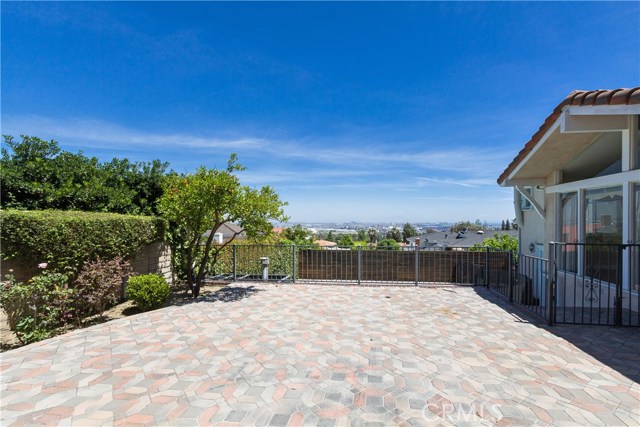 2175 Rockinghorse Road, Rancho Palos Verdes, California 90275, 4 Bedrooms Bedrooms, ,3 BathroomsBathrooms,Residential,Sold,Rockinghorse,SB17090974