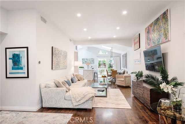 2812 Elm Avenue, Manhattan Beach, California 90266, 4 Bedrooms Bedrooms, ,4 BathroomsBathrooms,Residential,Sold,Elm,SB20183081