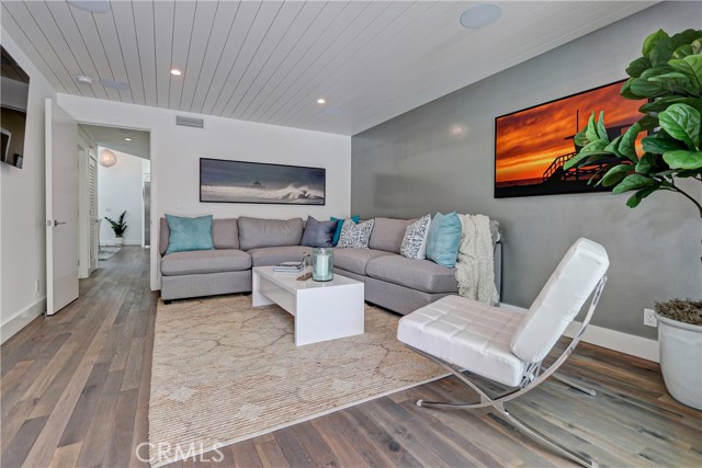 524 14th Street, Manhattan Beach, California 90266, 4 Bedrooms Bedrooms, ,3 BathroomsBathrooms,Residential,Sold,14th,SB19119459