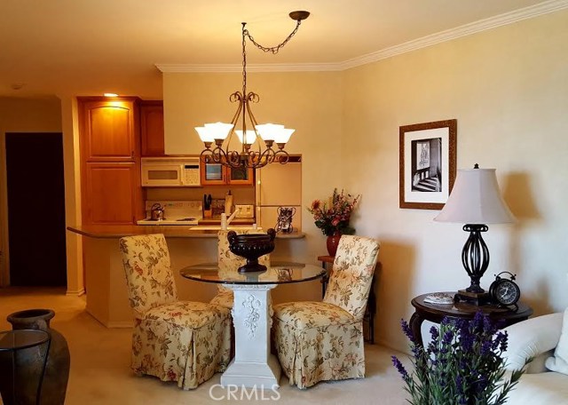 Dining Area Dining Area