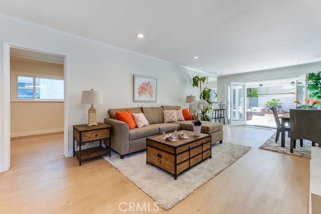 412 Marine Avenue, Manhattan Beach, California 90266, 3 Bedrooms Bedrooms, ,Residential,Sold,Marine,SB21057132