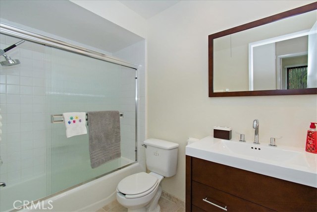 Upstairs remodeled bathroom close to bedrooms 2 and bedroom 3 Upstairs remodeled bathroom close to bedrooms 2 and bedroom 3