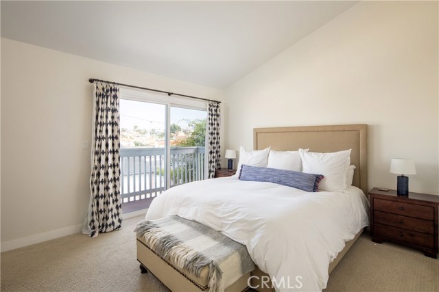 1107 Rindge Lane, Redondo Beach, California 90278, 3 Bedrooms Bedrooms, ,2 BathroomsBathrooms,Residential,Sold,Rindge,SB19170544