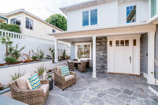 1457 18th Street, Manhattan Beach, California 90266, 5 Bedrooms Bedrooms, ,2 BathroomsBathrooms,Residential,Sold,18th,SB17091633