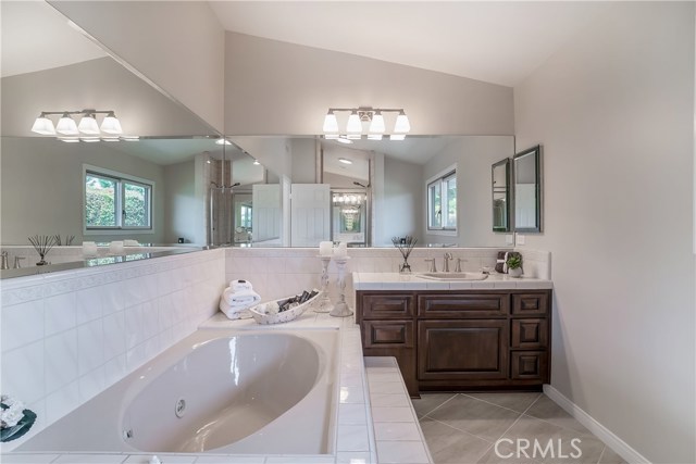 6065 Ocean Terrace Drive, Rancho Palos Verdes, California 90275, 4 Bedrooms Bedrooms, ,5 BathroomsBathrooms,Residential,Sold,Ocean Terrace,SB19158277