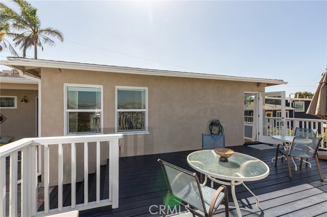 613 19th Street, Manhattan Beach, California 90266, 3 Bedrooms Bedrooms, ,2 BathroomsBathrooms,Residential,Sold,19th,SB19216606