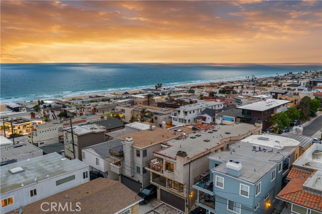 333 21st Place, Manhattan Beach, California 90266, 3 Bedrooms Bedrooms, ,3 BathroomsBathrooms,Residential,Sold,21st,SB21154619