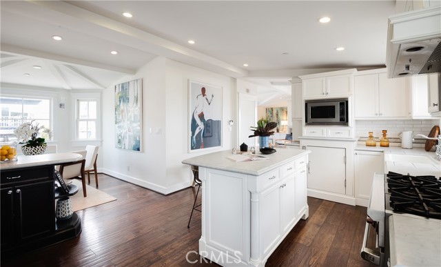 3213 Manhattan Avenue, Manhattan Beach, California 90266, 3 Bedrooms Bedrooms, ,3 BathroomsBathrooms,Residential,Sold,Manhattan,SB21049996