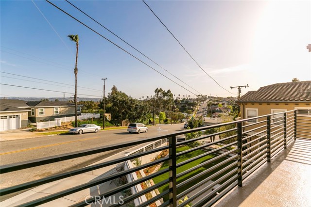 2213 Speyer Lane, Redondo Beach, California 90278, 4 Bedrooms Bedrooms, ,3 BathroomsBathrooms,Residential,Sold,Speyer,SB18079012
