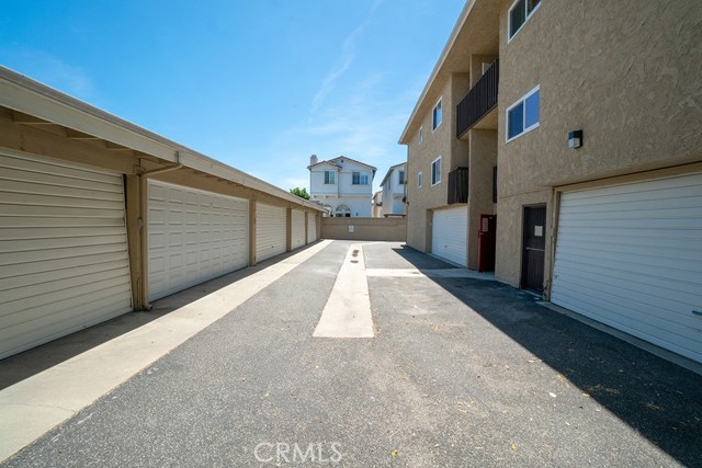 720 Meyer Lane, Redondo Beach, California 90278, 2 Bedrooms Bedrooms, ,2 BathroomsBathrooms,Residential,Sold,Meyer,SB19083310