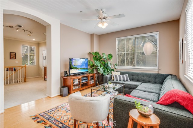 634 Meyer Lane, Redondo Beach, California 90278, 4 Bedrooms Bedrooms, ,2 BathroomsBathrooms,Residential,Sold,Meyer,SB21056597