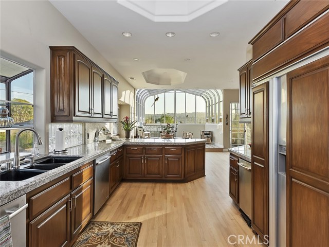 1032 Avenue A, Redondo Beach, California 90277, 5 Bedrooms Bedrooms, ,4 BathroomsBathrooms,Residential,Sold,Avenue A,PV20256766