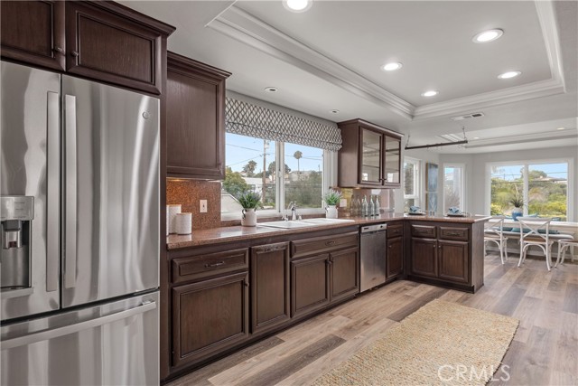 519 Juanita Avenue, Redondo Beach, California 90277, 5 Bedrooms Bedrooms, ,2 BathroomsBathrooms,Residential,Sold,Juanita,SB21138287