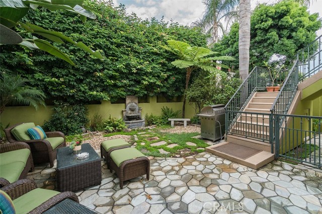 824 Lucia Avenue, Redondo Beach, California 90277, 4 Bedrooms Bedrooms, ,2 BathroomsBathrooms,Residential,Sold,Lucia,SB17243424