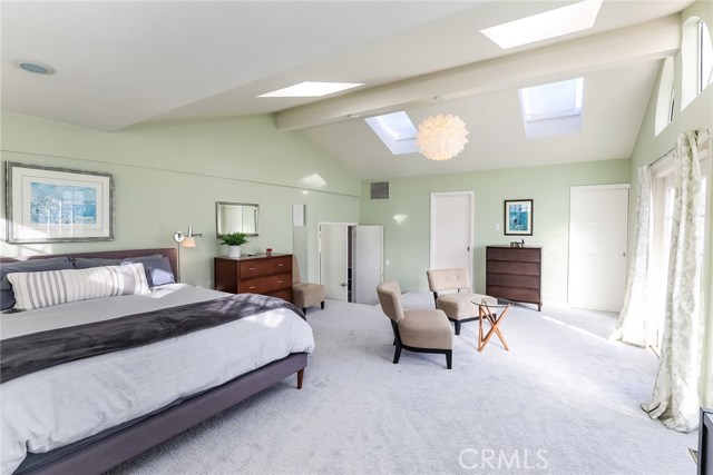 2121 Plant Avenue, Redondo Beach, California 90278, 4 Bedrooms Bedrooms, ,1 BathroomBathrooms,Residential,Sold,Plant,SB21007789