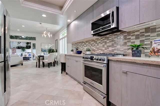 214 Juanita Avenue, Redondo Beach, California 90277, 3 Bedrooms Bedrooms, ,2 BathroomsBathrooms,Residential,Sold,Juanita,SB19078537