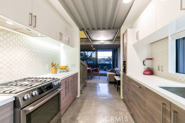 806 Juanita Avenue, Redondo Beach, California 90277, 3 Bedrooms Bedrooms, ,2 BathroomsBathrooms,Residential,Sold,Juanita,SB18289178