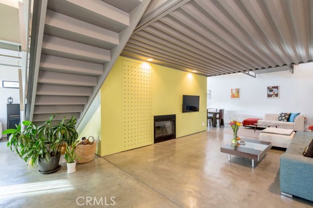 806 Juanita Avenue, Redondo Beach, California 90277, 3 Bedrooms Bedrooms, ,2 BathroomsBathrooms,Residential,Sold,Juanita,SB18289178