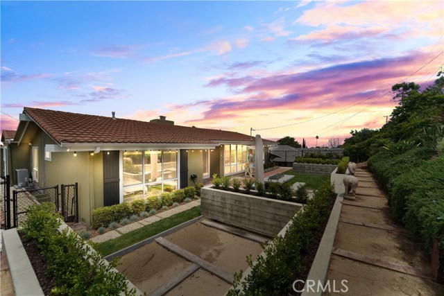 5024 Elmdale Drive, Rolling Hills Estates, California 90274, 4 Bedrooms Bedrooms, ,2 BathroomsBathrooms,Residential,Sold,Elmdale,SB20127601