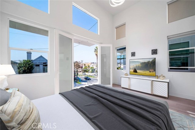 1756 Dixon, Redondo Beach, California 90278, 3 Bedrooms Bedrooms, ,4 BathroomsBathrooms,Residential,Sold,Dixon,SB20223593