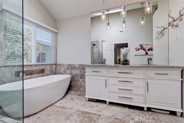 2413 Harriman Lane, Redondo Beach, California 90278, 3 Bedrooms Bedrooms, ,1 BathroomBathrooms,Residential,Sold,Harriman,SB21054832