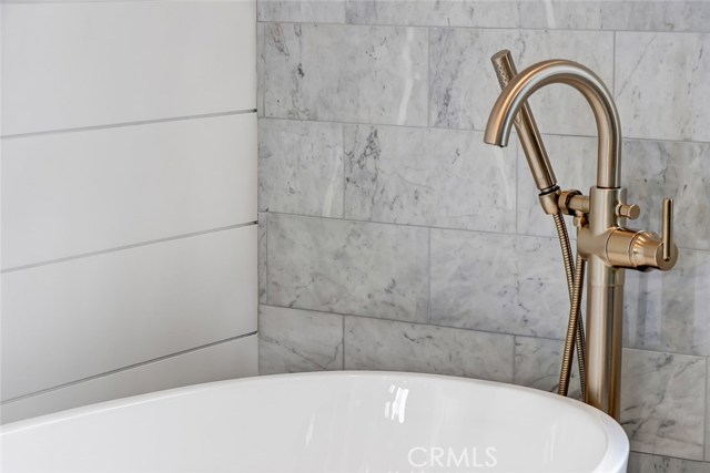 1716 Oak Avenue, Manhattan Beach, California 90266, 5 Bedrooms Bedrooms, ,5 BathroomsBathrooms,Residential,Sold,Oak,SB19008718