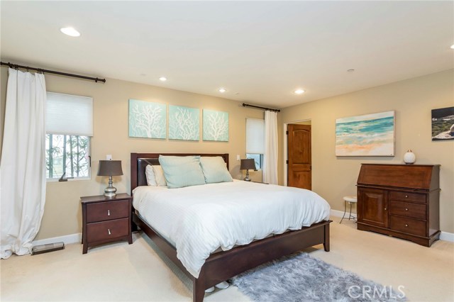 1130 Laurel Ave, Manhattan Beach, California 90266, 3 Bedrooms Bedrooms, ,2 BathroomsBathrooms,Residential,Sold,Laurel Ave,SB18020223