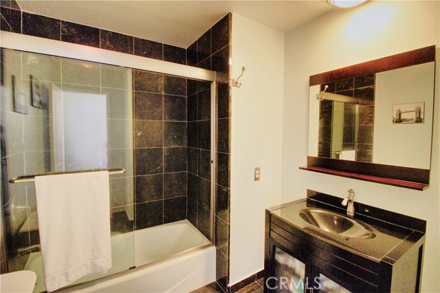 107 Helberta Avenue, Redondo Beach, California 90277, 3 Bedrooms Bedrooms, ,3 BathroomsBathrooms,Residential,Sold,Helberta,CV20148362