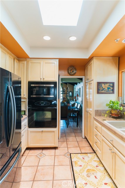 2226 Manhattan Beach Boulevard, Redondo Beach, California 90278, 4 Bedrooms Bedrooms, ,3 BathroomsBathrooms,Residential,Sold,Manhattan Beach,SB21026886