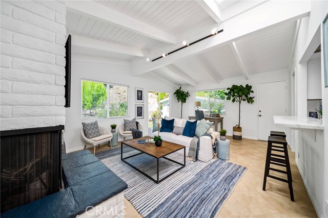 27727 Conestoga Drive, Rolling Hills Estates, California 90274, 4 Bedrooms Bedrooms, ,2 BathroomsBathrooms,Residential,Sold,Conestoga,PV20199638