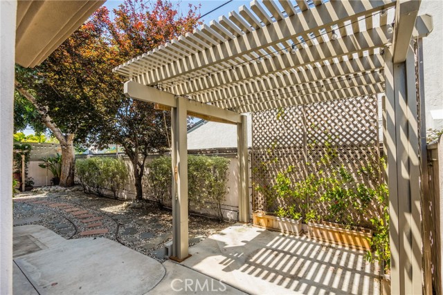 2409 Ruhland Avenue, Redondo Beach, California 90278, 4 Bedrooms Bedrooms, ,3 BathroomsBathrooms,Residential,Sold,Ruhland,SB21055700