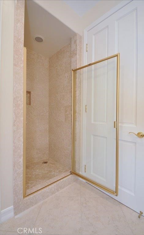 Main Level Jack n Jill Bathroom
