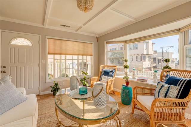 2813 Vista Drive, Manhattan Beach, California 90266, 4 Bedrooms Bedrooms, ,3 BathroomsBathrooms,Residential,Sold,Vista,SB20119545