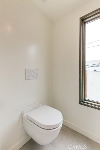 206 Moonstone Street, Manhattan Beach, California 90266, 4 Bedrooms Bedrooms, ,1 BathroomBathrooms,Residential,Sold,Moonstone,SB19150217