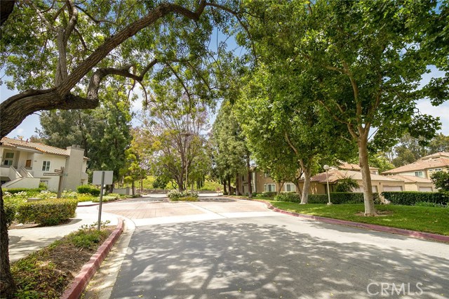 71 Town And Country Road,Pomona,CA 91766, USA