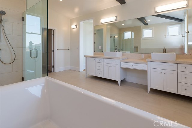 1621 23rd Street, Manhattan Beach, California 90266, 5 Bedrooms Bedrooms, ,2 BathroomsBathrooms,Residential,Sold,23rd,SB17077029