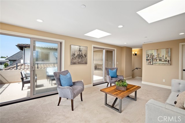 123 Guadalupe Avenue, Redondo Beach, California 90277, 4 Bedrooms Bedrooms, ,3 BathroomsBathrooms,Residential,Sold,Guadalupe,SB20152173