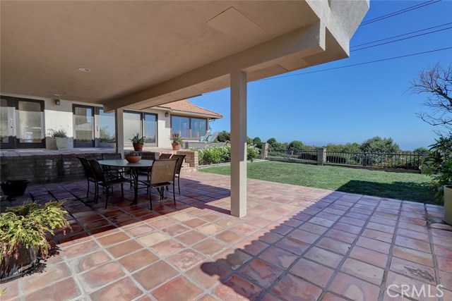 5810 Sunmist Drive, Rancho Palos Verdes, California 90275, 4 Bedrooms Bedrooms, ,3 BathroomsBathrooms,Residential,Sold,Sunmist,SB19187283