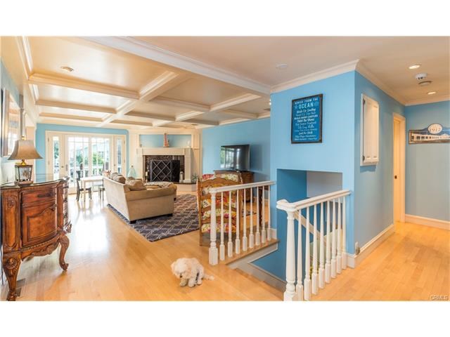 712 Poinsettia Avenue, Manhattan Beach, California 90266, 4 Bedrooms Bedrooms, ,2 BathroomsBathrooms,Residential,Sold,Poinsettia,SB17073173