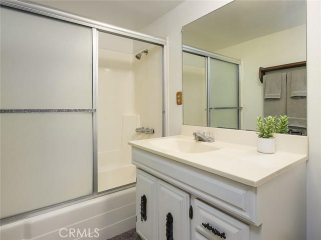 562 31st Street, Manhattan Beach, California 90266, 4 Bedrooms Bedrooms, ,3 BathroomsBathrooms,Residential,Sold,31st,SB21032362