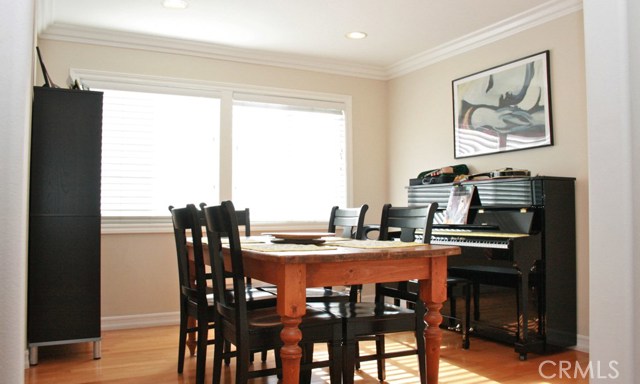 219 Lucia Avenue, Redondo Beach, California 90277, 3 Bedrooms Bedrooms, ,2 BathroomsBathrooms,Residential,Sold,Lucia,PV18248811