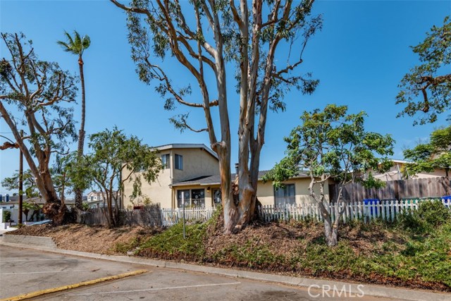 1421 15th Street, Manhattan Beach, California 90266, ,Residential Income,Sold,15th,SB20170594