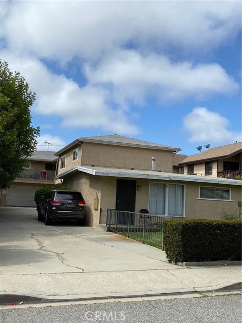 2226 Voorhees Avenue, Redondo Beach, California 90278, ,Residential Income,Sold,Voorhees,SB20108651