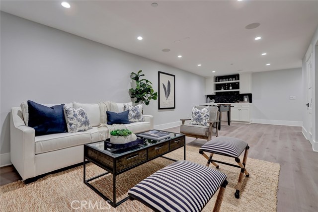 1716 Oak Avenue, Manhattan Beach, California 90266, 5 Bedrooms Bedrooms, ,5 BathroomsBathrooms,Residential,Sold,Oak,SB19008718