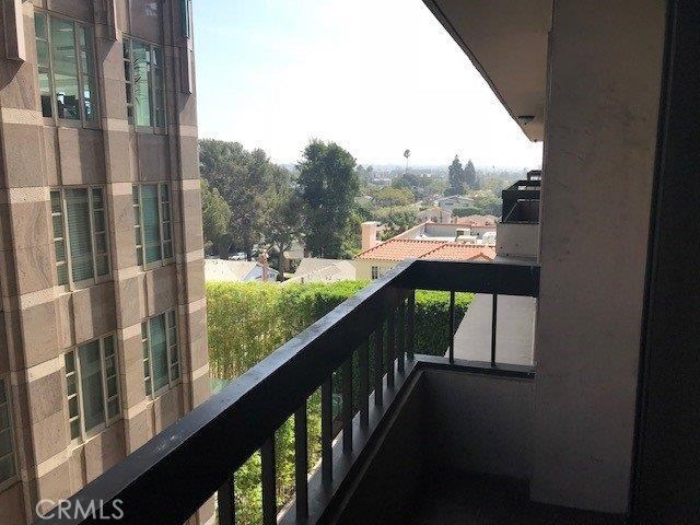 2 Bed Home for Sale in Los Angeles, California