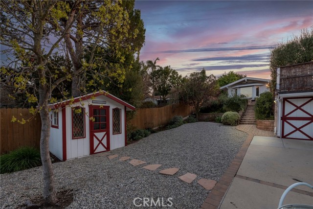 10 Sunnyfield Drive, Rolling Hills Estates, California 90274, 3 Bedrooms Bedrooms, ,2 BathroomsBathrooms,Residential,Sold,Sunnyfield,SB21066576